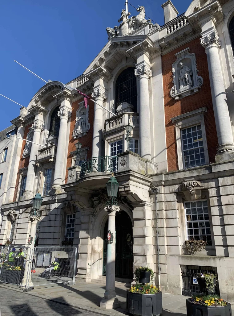 An Introduction to British Architecture from Queen Victoria to George VI